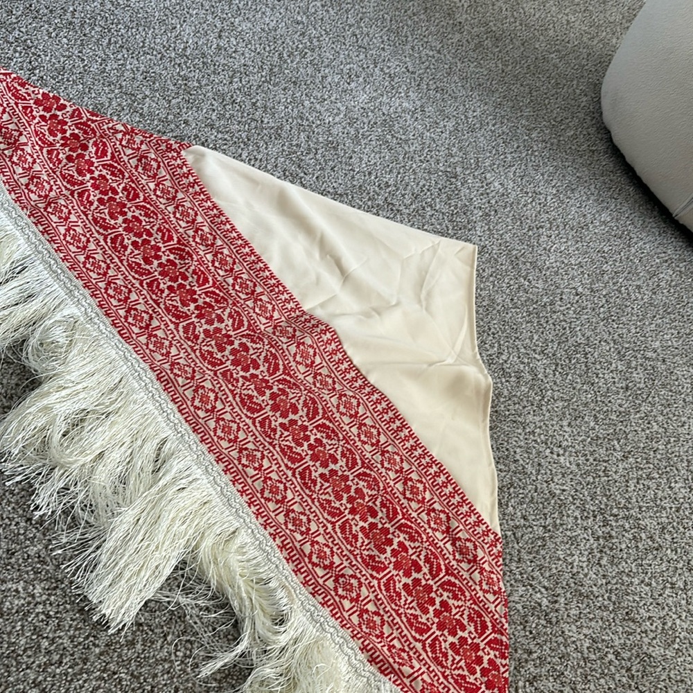 Tatreez shawl